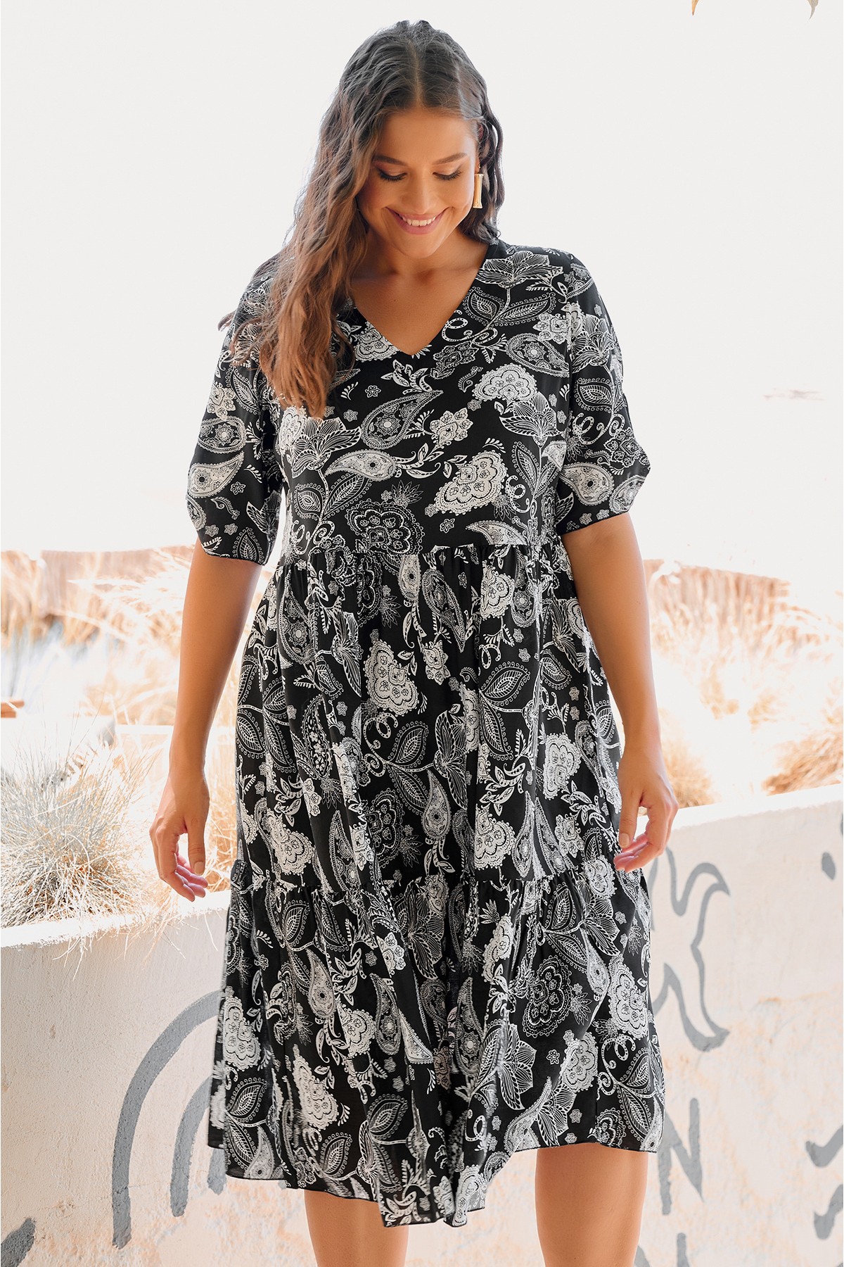 Dress V neck short sleeve Paisley Black